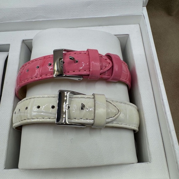 GUESS, Original Box Set, Never Used Vintage Y2K - Picture 5 of 6